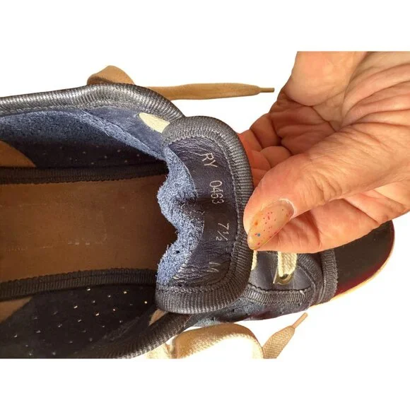 Salvatore Ferragamo Women’s Sneakers Navy Leather Gum Sole Dust Bag Italy 7.5 - Picture 7 of 16